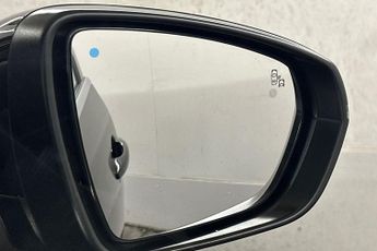 PEUGEOT 5008  1.2 Hybrid 136 GT 5dr e-DSC6 Estate