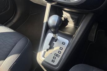 HYUNDAI IX20  1.6 Style 5Dr Auto Hatchback