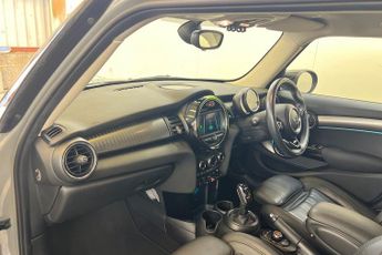 MINI HATCHBACK  2.0 Cooper S Exclusive II 5dr Auto Hatchback