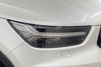 VOLVO XC40  1.5 T3 [163] R DESIGN Pro 5dr Geartronic Estate