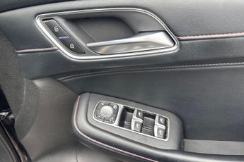 MG MOTOR UK HS  1.5 T-GDI PHEV Excite 5dr Auto Hatchback