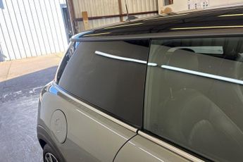MINI HATCHBACK  135kW Cooper S Level 3 33kWh 3dr Auto Hatchback