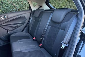 FORD FIESTA  1.6 Titanium 5dr Pshift 105PS