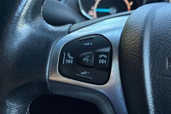 FORD FIESTA  1.6 Titanium 5dr Pshift 105PS