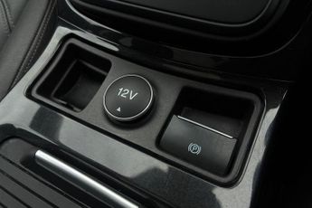 FORD KUGA  2.0 L TDCi Titanium X 5dr 6Spd Pshift 180PS