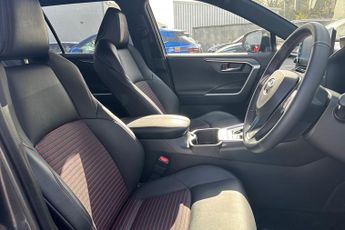 TOYOTA RAV4  2.5 PHEV Design 5dr CVT Estate