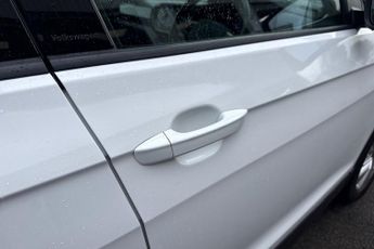 VOLKSWAGEN T-CROSS  1.0 TSI 110 SE 5dr DSG Estate
