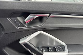 AUDI Q3  35 TDI Sport 5dr S Tronic Estate