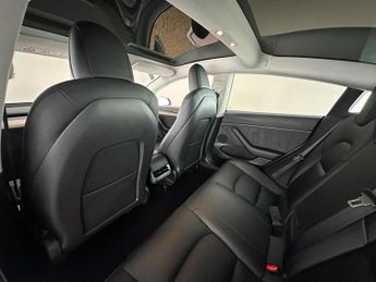 Tesla Model 3 Auto RWD 4dr
