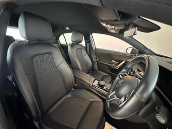 Mercedes-Benz A Class 1.5 A180d Sport 7G-DCT Euro 6 (s/s) 5dr