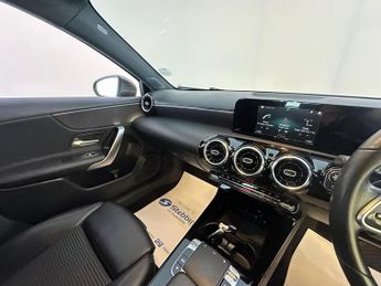 Mercedes-Benz A Class 1.5 A180d Sport 7G-DCT Euro 6 (s/s) 5dr