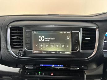 Vauxhall Vivaro Life Electric 50kWh Elite Auto LWB 5dr (8 Seat, 7.4kW Charger)
