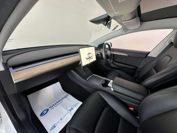Tesla Model 3 Auto RWD 4dr