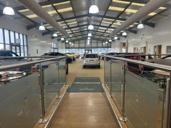 Tesla Model 3 Auto RWD 4dr