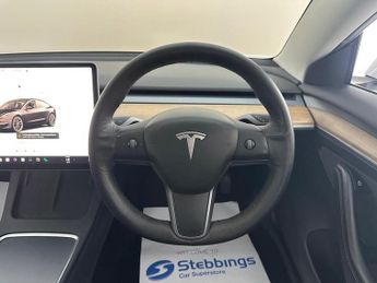 Tesla Model 3 Auto RWD 4dr