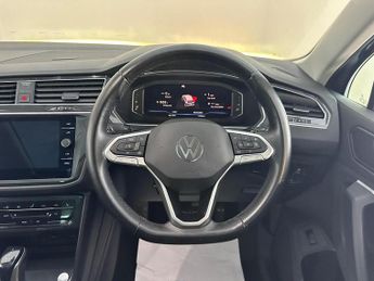 Volkswagen Tiguan 1.5 TSI Elegance DSG Euro 6 (s/s) 5dr