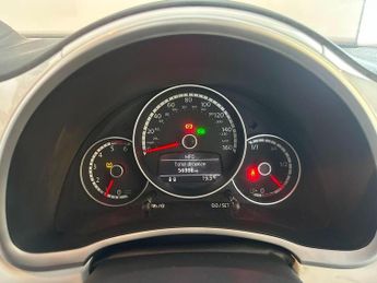 Volkswagen Beetle 1.6 TDI BlueMotion Tech Design DSG Euro 5 (s/s) 3dr