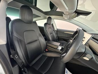 Tesla Model 3 Auto RWD 4dr