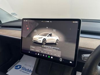 Tesla Model 3 Auto RWD 4dr