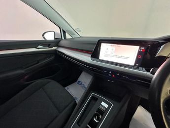 Volkswagen Golf 1.5 eTSI MHEV Life DSG Euro 6 (s/s) 5dr