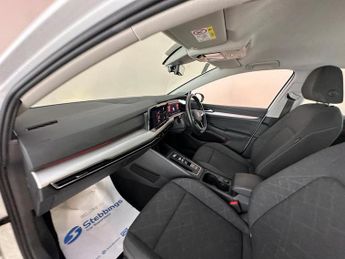 Volkswagen Golf 1.5 eTSI MHEV Life DSG Euro 6 (s/s) 5dr