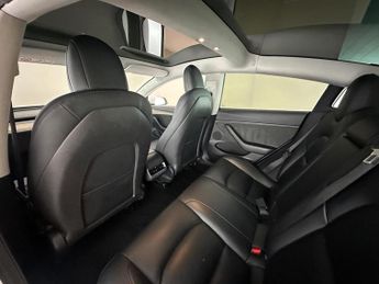 Tesla Model 3 Auto RWD 4dr