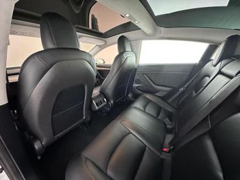 Tesla Model 3 Auto RWD 4dr