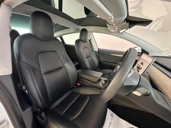 Tesla Model 3 Auto RWD 4dr
