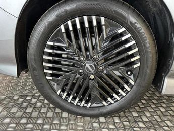 Nissan Leaf 39kWh Tekna Auto 5dr