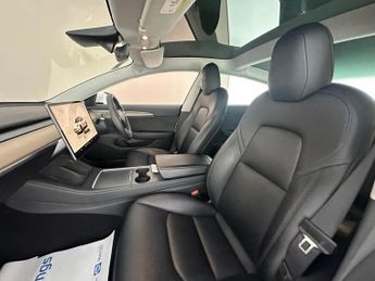 Tesla Model 3 Standard Range Plus Auto RWD 4dr