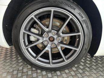 Tesla Model 3 Standard Range Plus Auto RWD 4dr