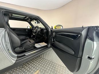 MINI Electric Hatch Cooper SE 32.6kWh Level 3 Auto 3dr