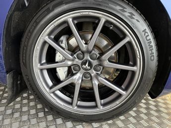 Tesla Model 3 Standard Range Plus Auto RWD 4dr