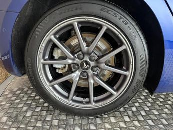 Tesla Model 3 Standard Range Plus Auto RWD 4dr