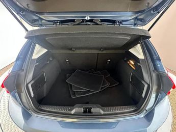 Ford Focus 1.0T EcoBoost Active X Auto Euro 6 (s/s) 5dr