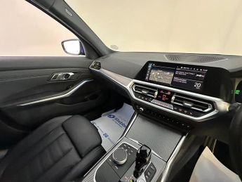 BMW 3 Series 2.0 330e 12kWh M Sport Auto Euro 6 (s/s) 4dr