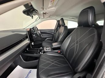 Ford Mustang Mach-E Standard Range 70kWh 5dr