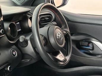 Toyota Yaris 1.5 VVT-h GR SPORT E-CVT Euro 6 (s/s) 5dr