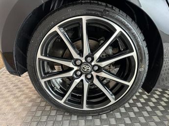 Toyota Yaris 1.5 VVT-h GR SPORT E-CVT Euro 6 (s/s) 5dr