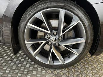 Skoda Superb 2.0 TSI SportLine DSG 4WD Euro 6 (s/s) 5dr