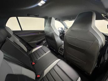 Volkswagen Golf 1.4 TSI 13kWh GTE DSG Euro 6 (s/s) 5dr