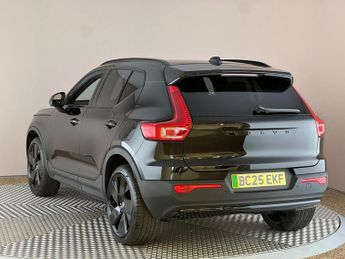 Volvo EX40 Single Motor Extended Range 82kWh Plus Black Edition Auto 5dr