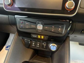 Nissan Leaf 40kWh N-Connecta Auto 5dr