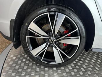 Volkswagen Golf 1.4 TSI 13kWh GTE DSG Euro 6 (s/s) 5dr