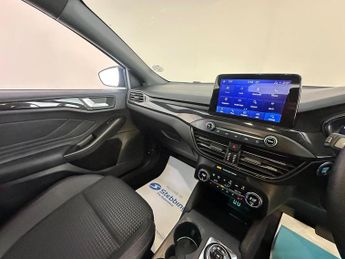 Ford Focus 1.0T EcoBoost ST-Line X Auto Euro 6 (s/s) 5dr