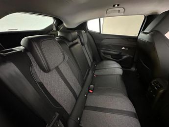 Peugeot 408 1.2 PureTech Allure Premium Fastback EAT Euro 6 (s/s) 5dr