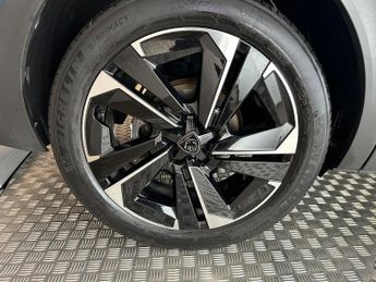 Peugeot 408 1.2 PureTech Allure Premium Fastback EAT Euro 6 (s/s) 5dr