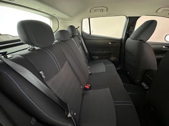 Nissan Leaf 40kWh Acenta Auto 5dr
