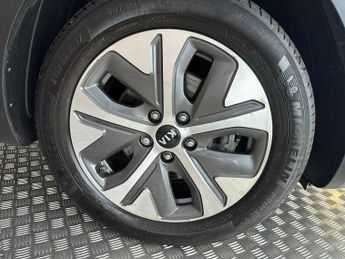 Kia Niro 64kWh 4+ Auto 5dr