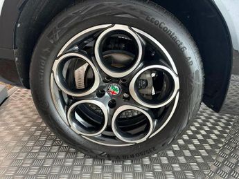 Alfa Romeo Tonale 1.5 VGT MHEV Ti DCT Euro 6 5dr
